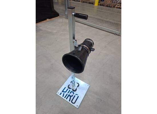 Ssawka ze stojakiem do obsługi motocykli 