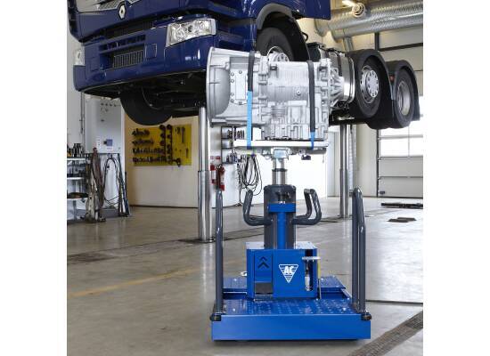 Podnośnik kanałowy 15 t z przesuwnym siłownikiem GGD150U AC Hydraulic